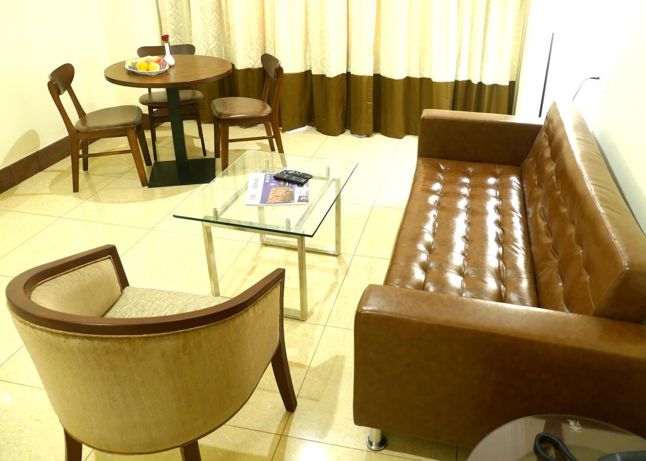 Hotel Avs Imperiaa Karaikal Extérieur photo